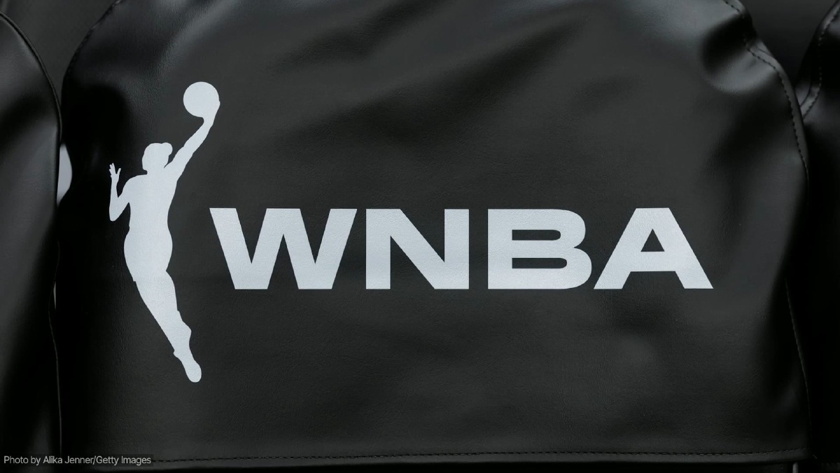 Arrestan A Un Hombre Por Lanzar Un Juguete Sexual En Un Partido De La WNBA En Nueva York
