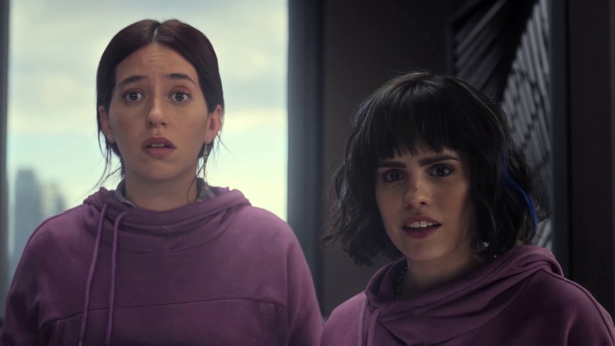 Unlucky Sisters (Latin America Market Clip)