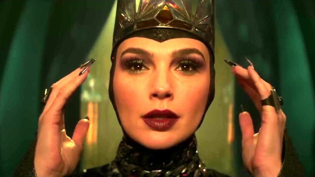 Snow White (Latin America Market Teaser Trailer)