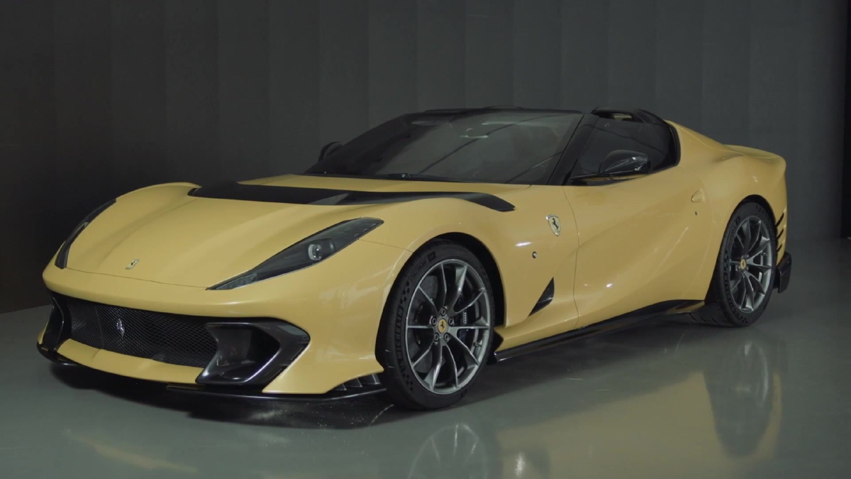 El nuevo Ferrari 812 Competizione A Highlights