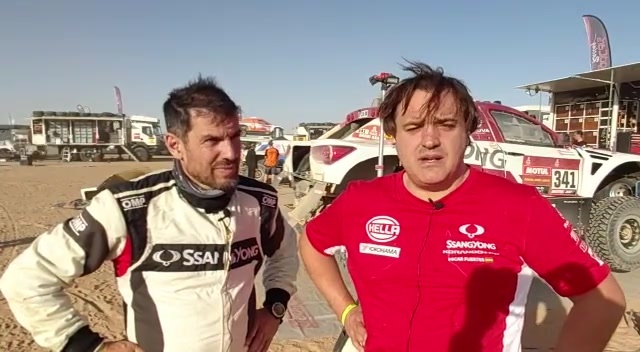 Óscar Fuertes y Diego Vallejo en el Dakar 2020 - Etapa 8