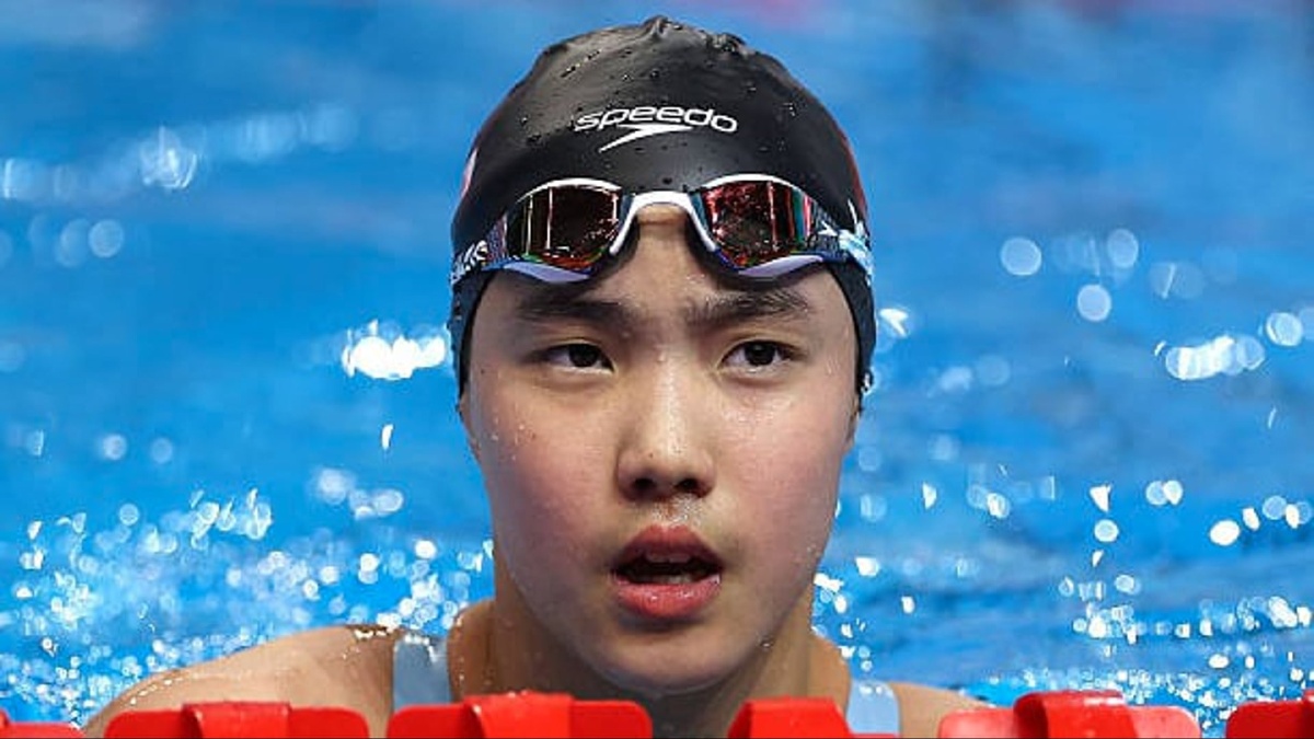 ¿Quién Es La Niña Prodigio De 12 Años Que Compite En El Campeonato Mundial De Natación De Singapur?