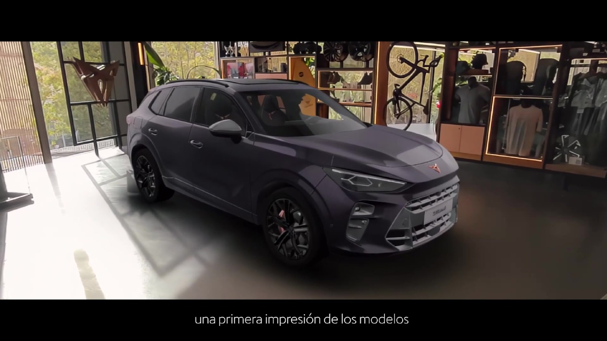 CUPRA continúa redefiniendo la experiencia del cliente fusionando el mundo físico y el virtual