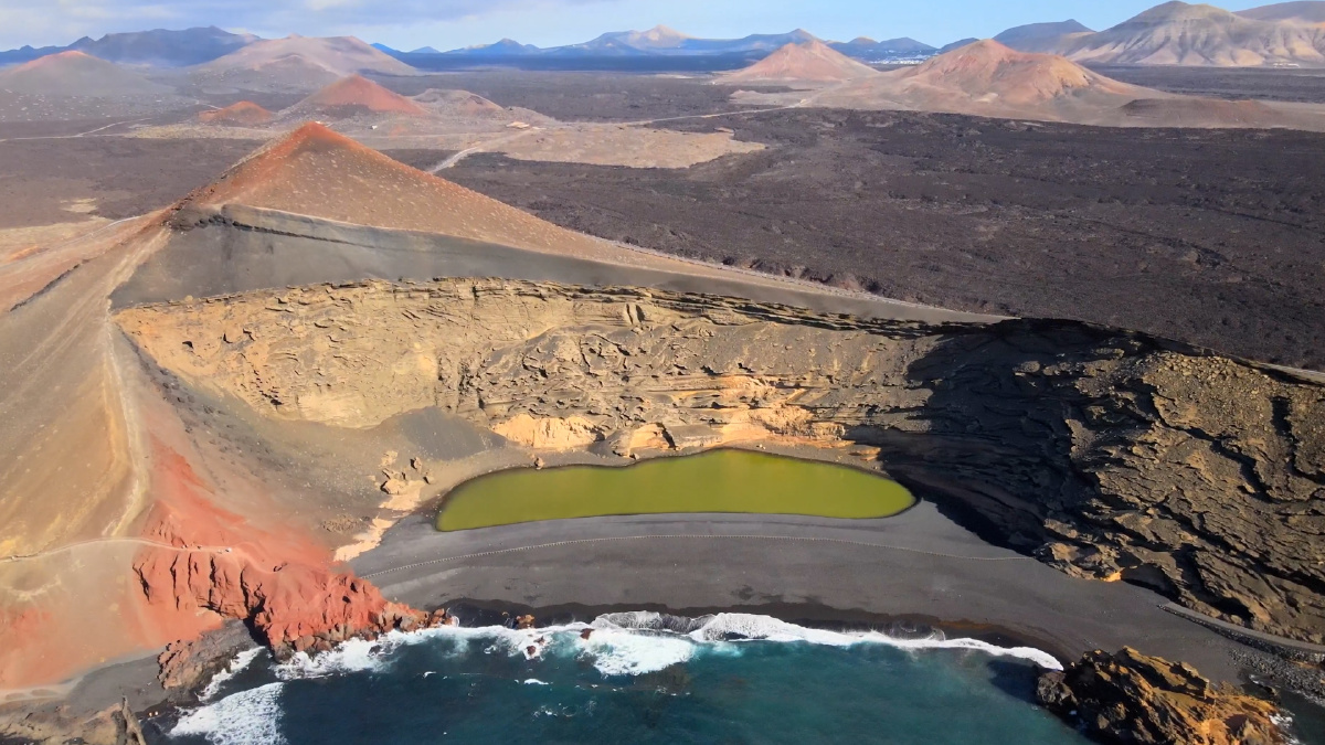 Lanzarote al descubierto: Un recorrido aéreo por las Islas Canarias (Parte 2)