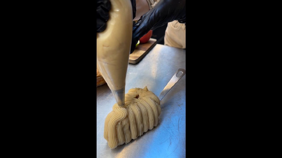 Tarta de Manzana con Churros