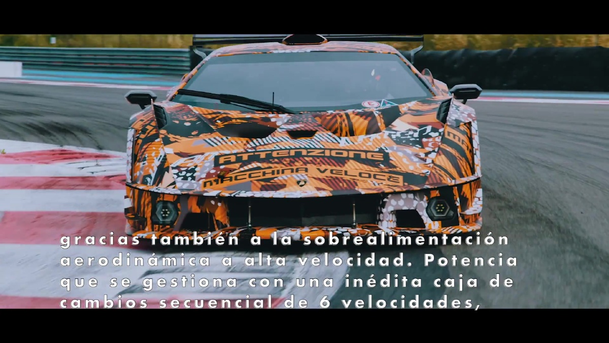 Lamborghini SCV12 - el superdeportivo de Squadra Corse, listo para salir a pista